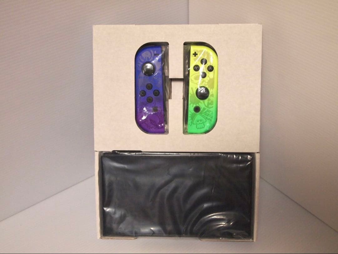 ほぼ新品！起動確認のみ！Nintendo Switch 有機ELスプラトゥーン3