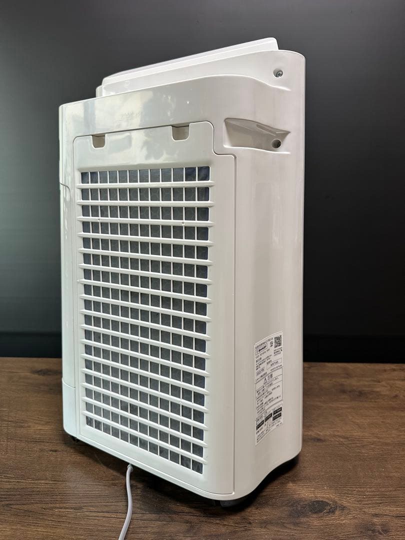 たむたろう SHARP 空気清浄機 KC-P50-W プラズマクラスター