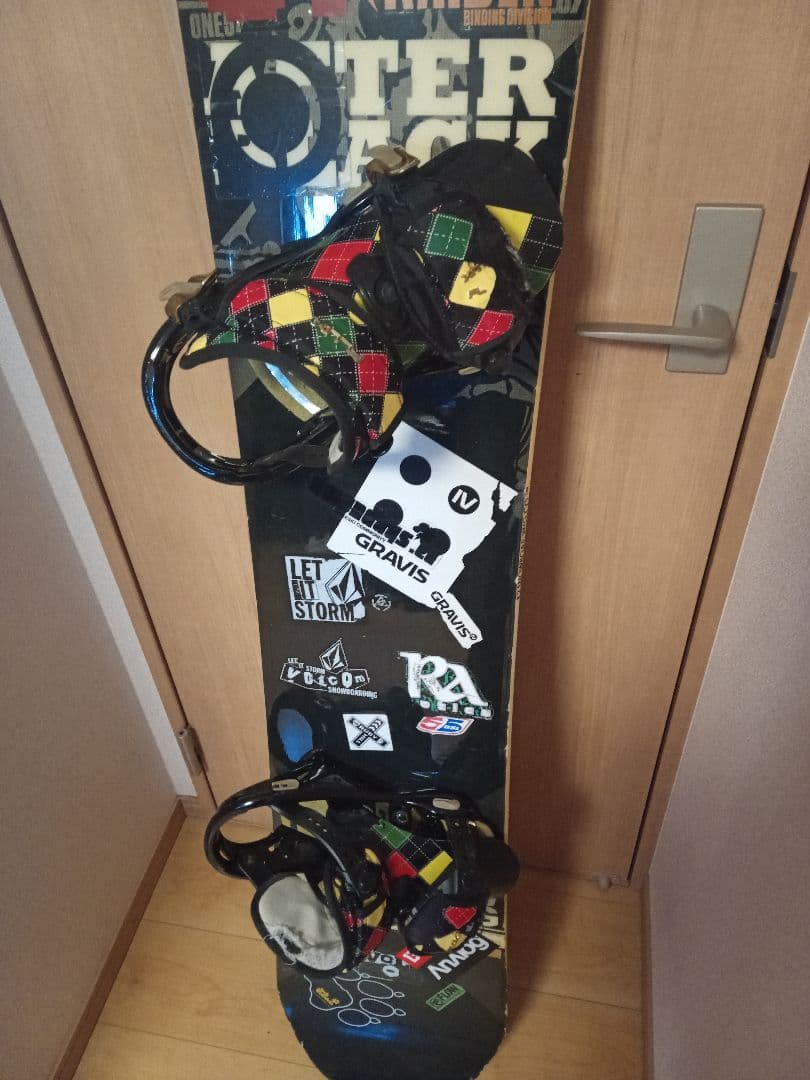 スノーボード　メンズ　3点セット　別料金でブーツ追加対応です