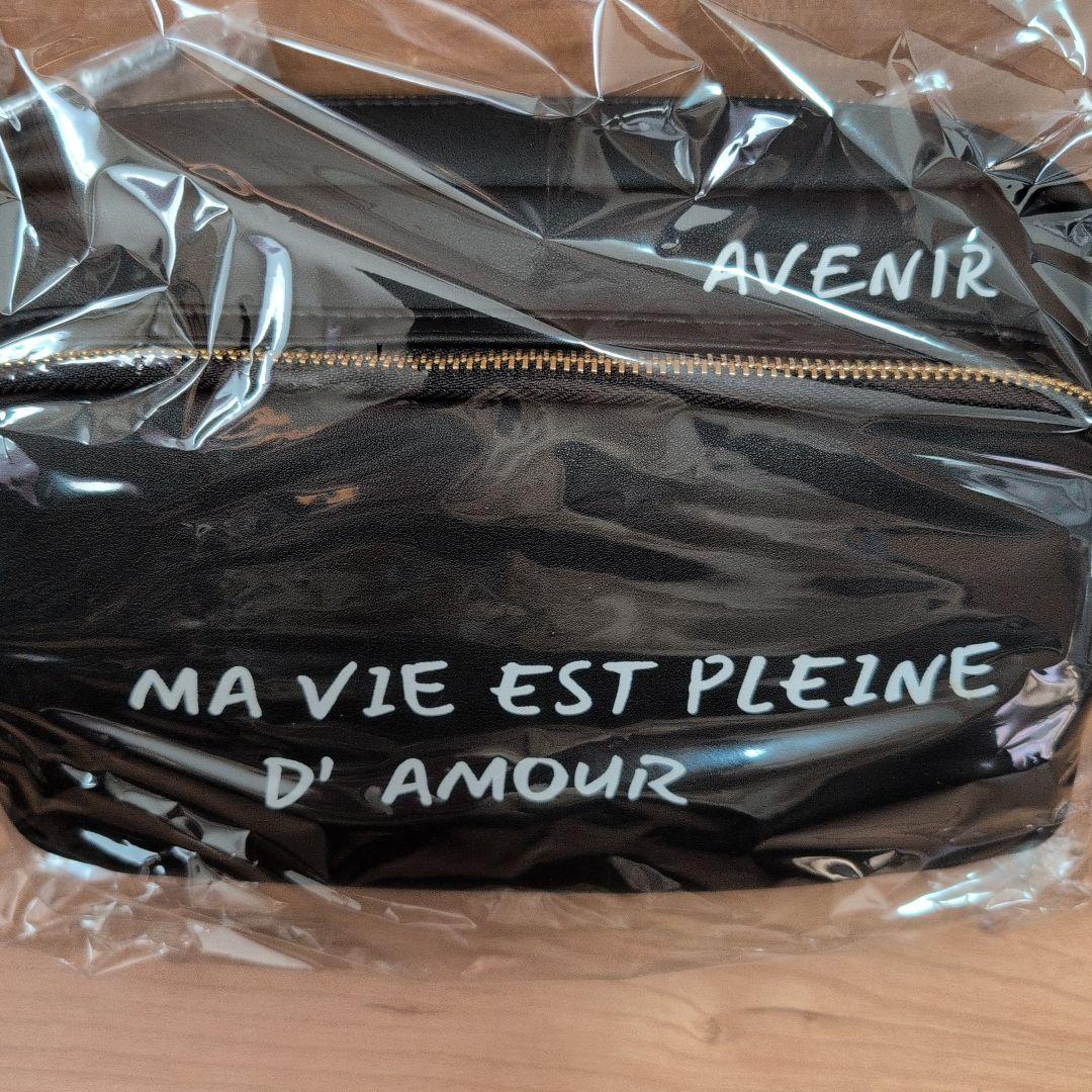 Vin　メッセージプリントスクエアショルダーバッグ