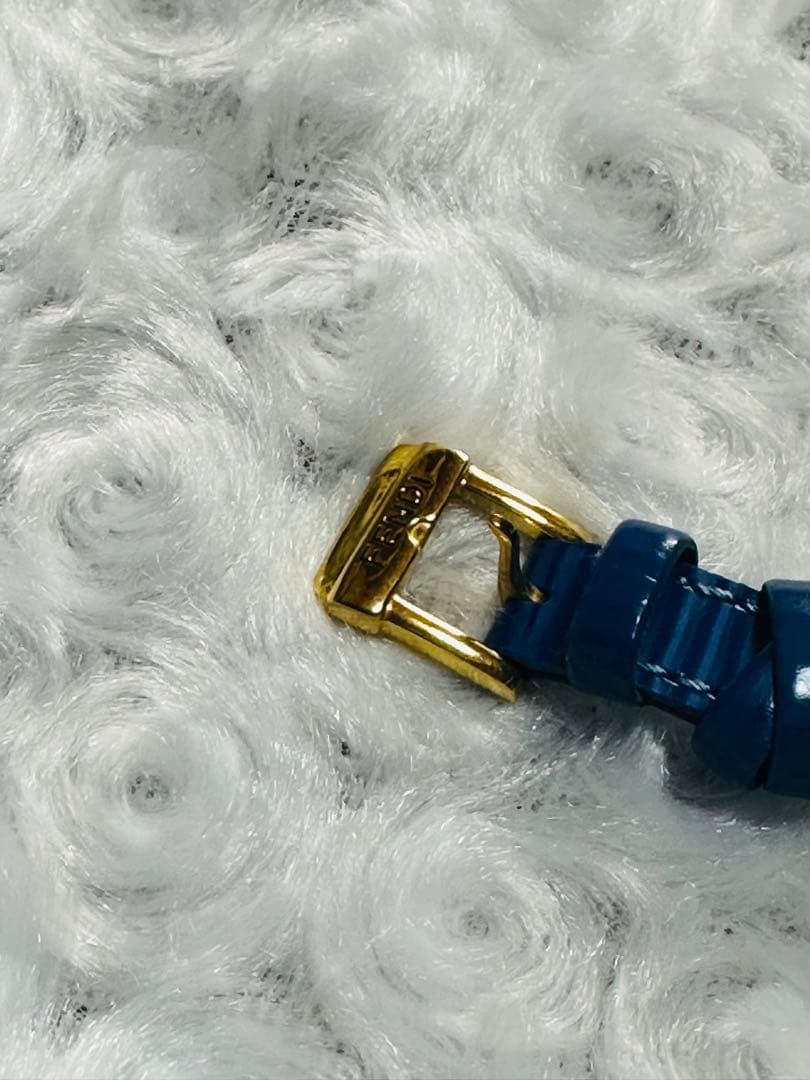FENDI レザー　腕時計　カメレオン　レディース　青　レザーベルト　美品