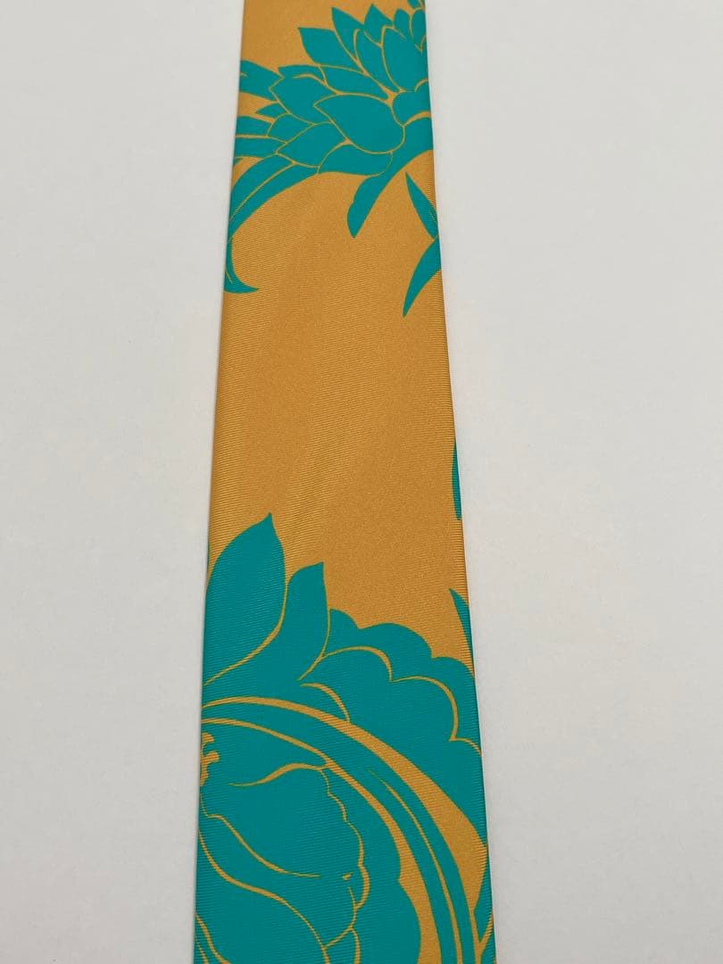 美品 プラダ ネクタイ シルク 花 フラワー アート柄 バイカラー イエロー