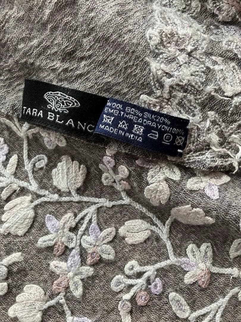 ねえさんTARA BLANCA花柄 ペイズリー 柄刺繍ストール