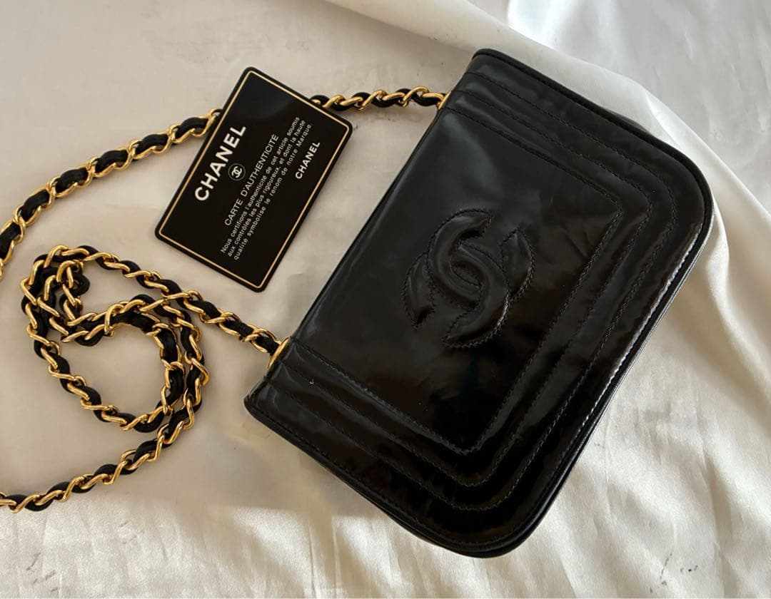 dubi♡dubi 様♡CHANEL パテント　デカココ　チェーンバッグ