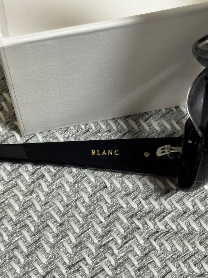 小物 GENTLE MONSTER BLANC-01