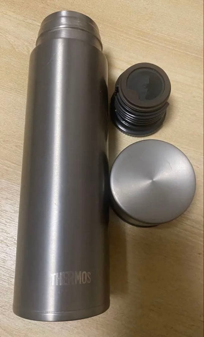 お値下げ中✳︎サーモス 真空断熱チタンボトル FJN-500T