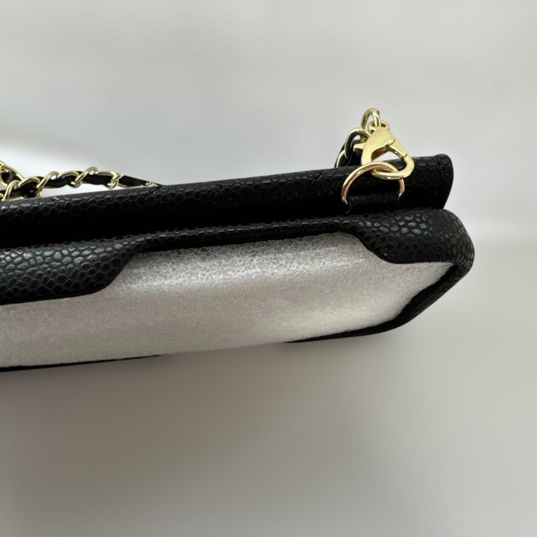 【CHANEL ノベルティ】新品キルティングiPhone15PRO スマホケース