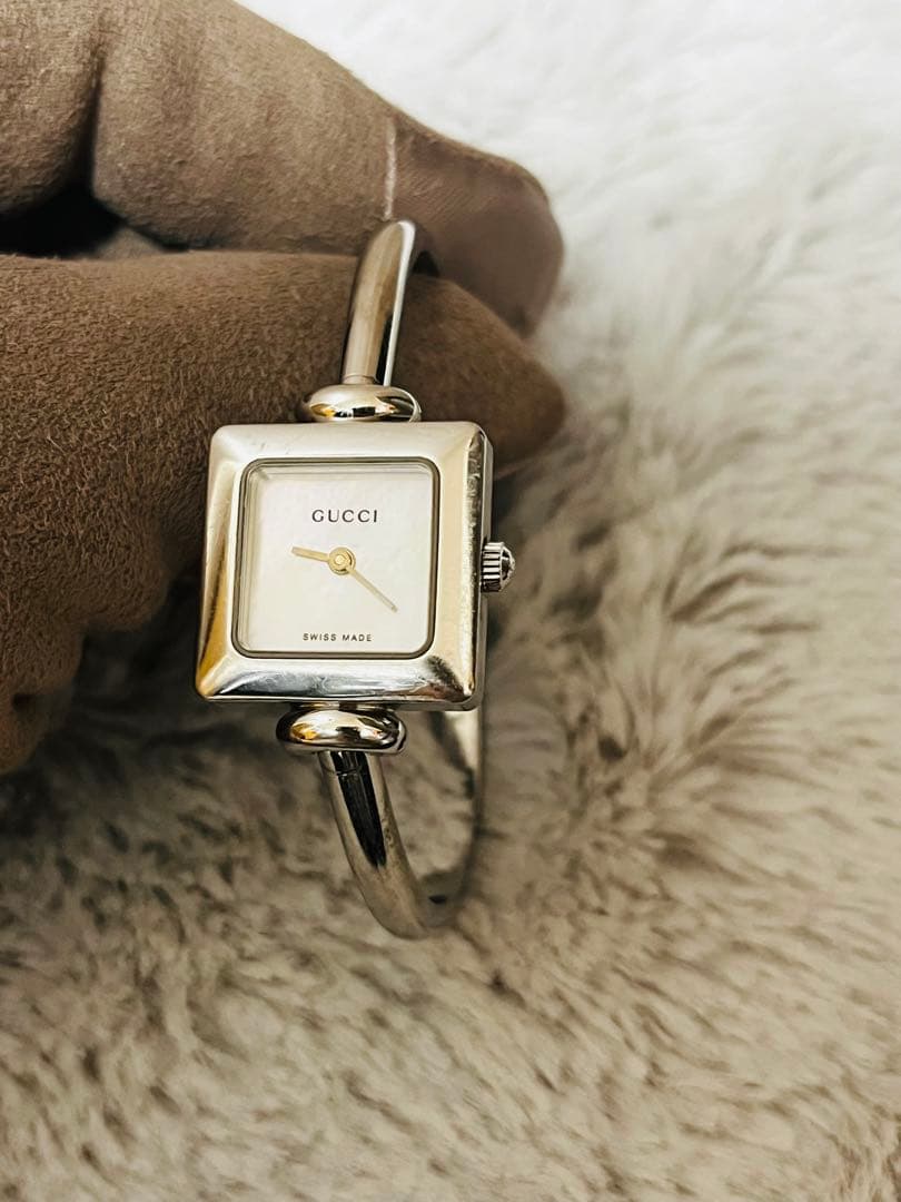 GUCCI 1900L ステンレススチール 腕時計