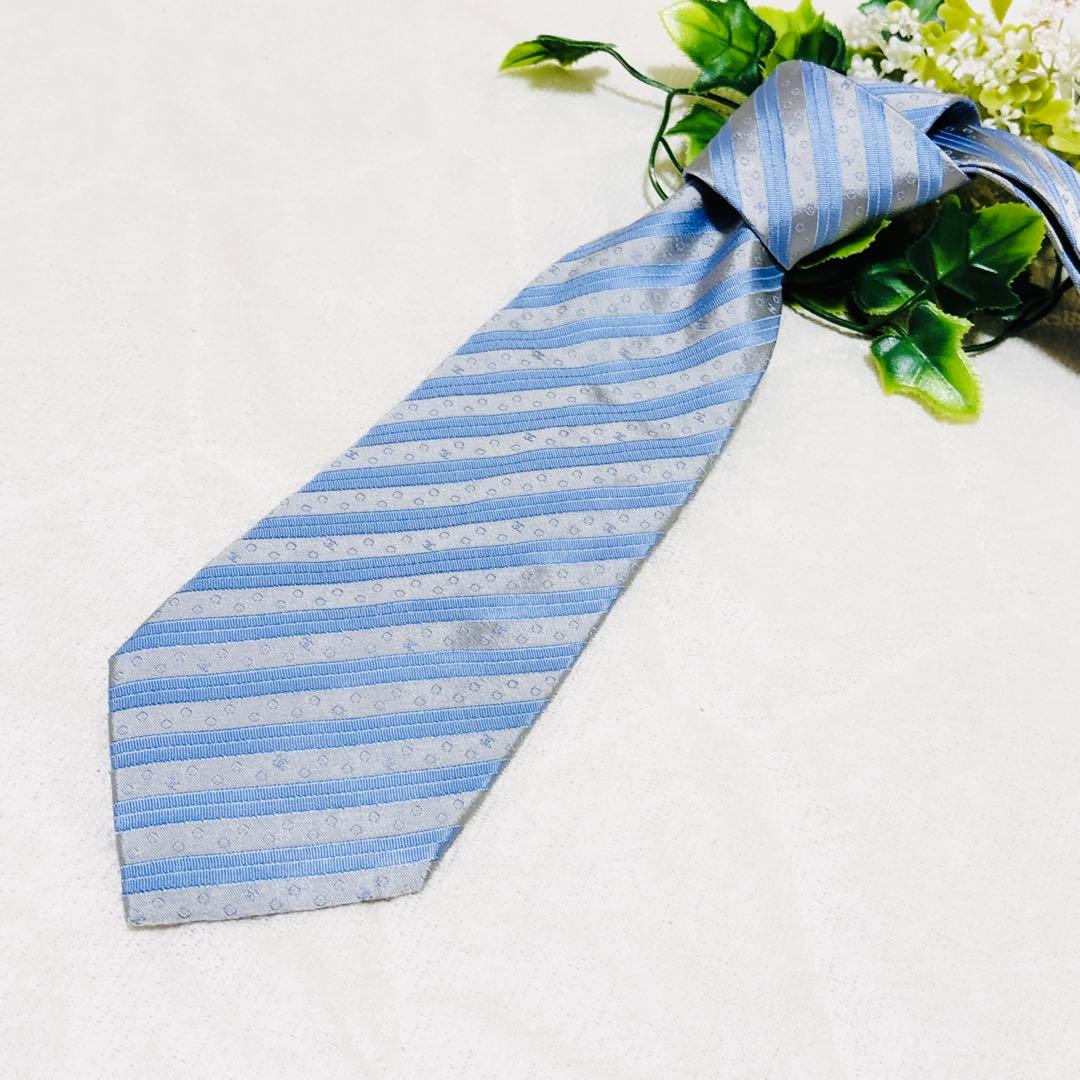 新品級 CHANEL シャネル ココマーク CC 総柄 ネクタイ シルバー 水色