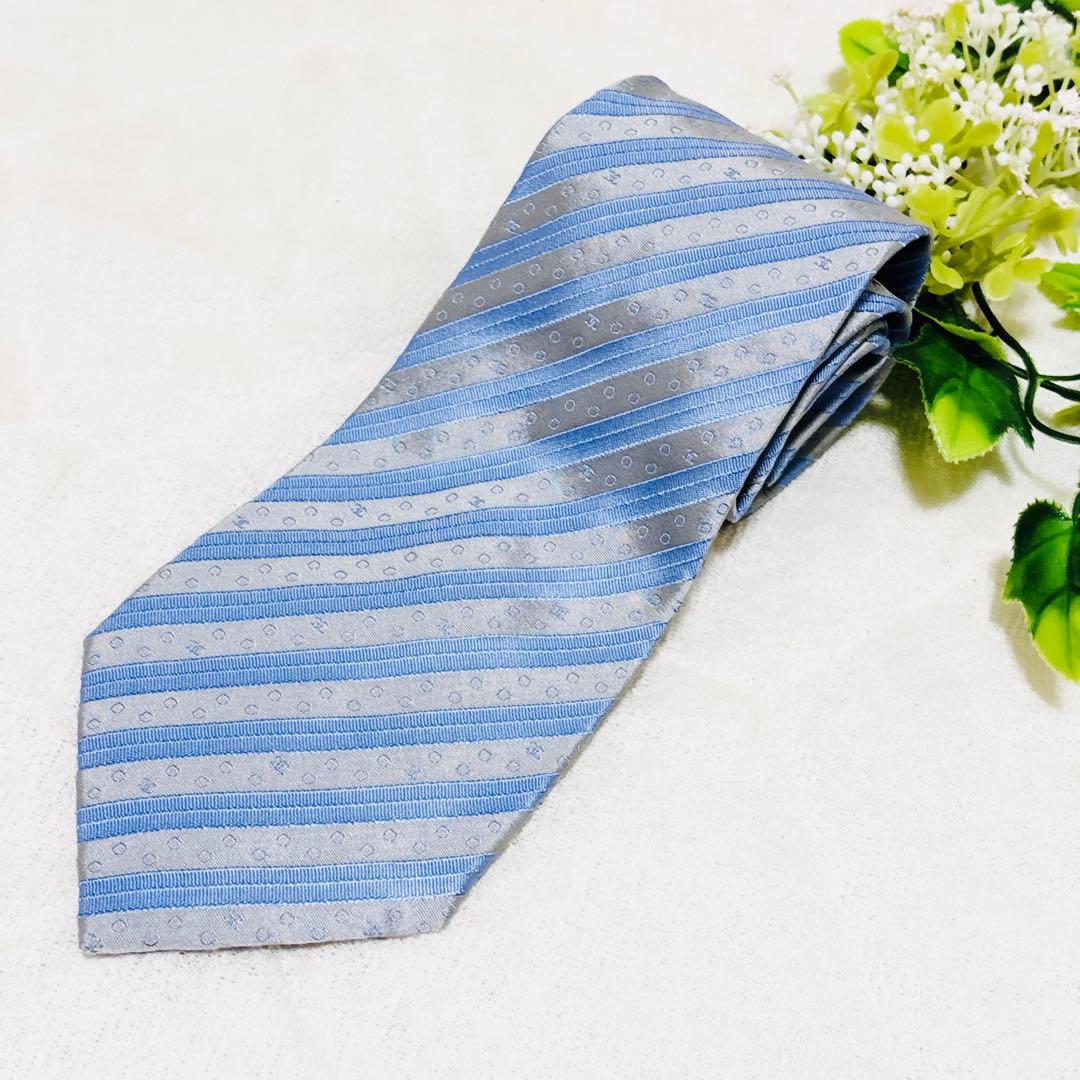 新品級 CHANEL シャネル ココマーク CC 総柄 ネクタイ シルバー 水色