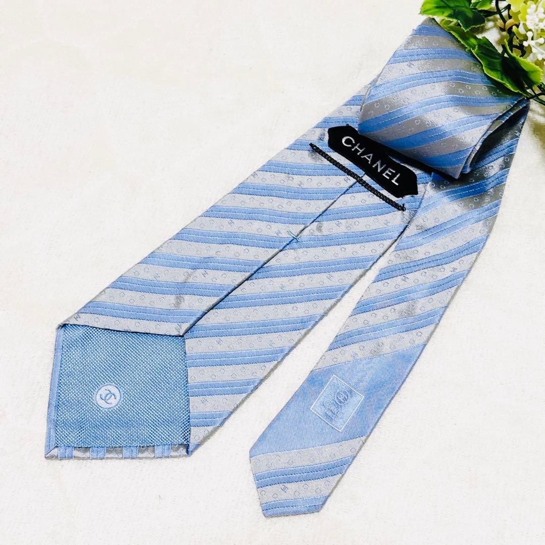 新品級 CHANEL シャネル ココマーク CC 総柄 ネクタイ シルバー 水色