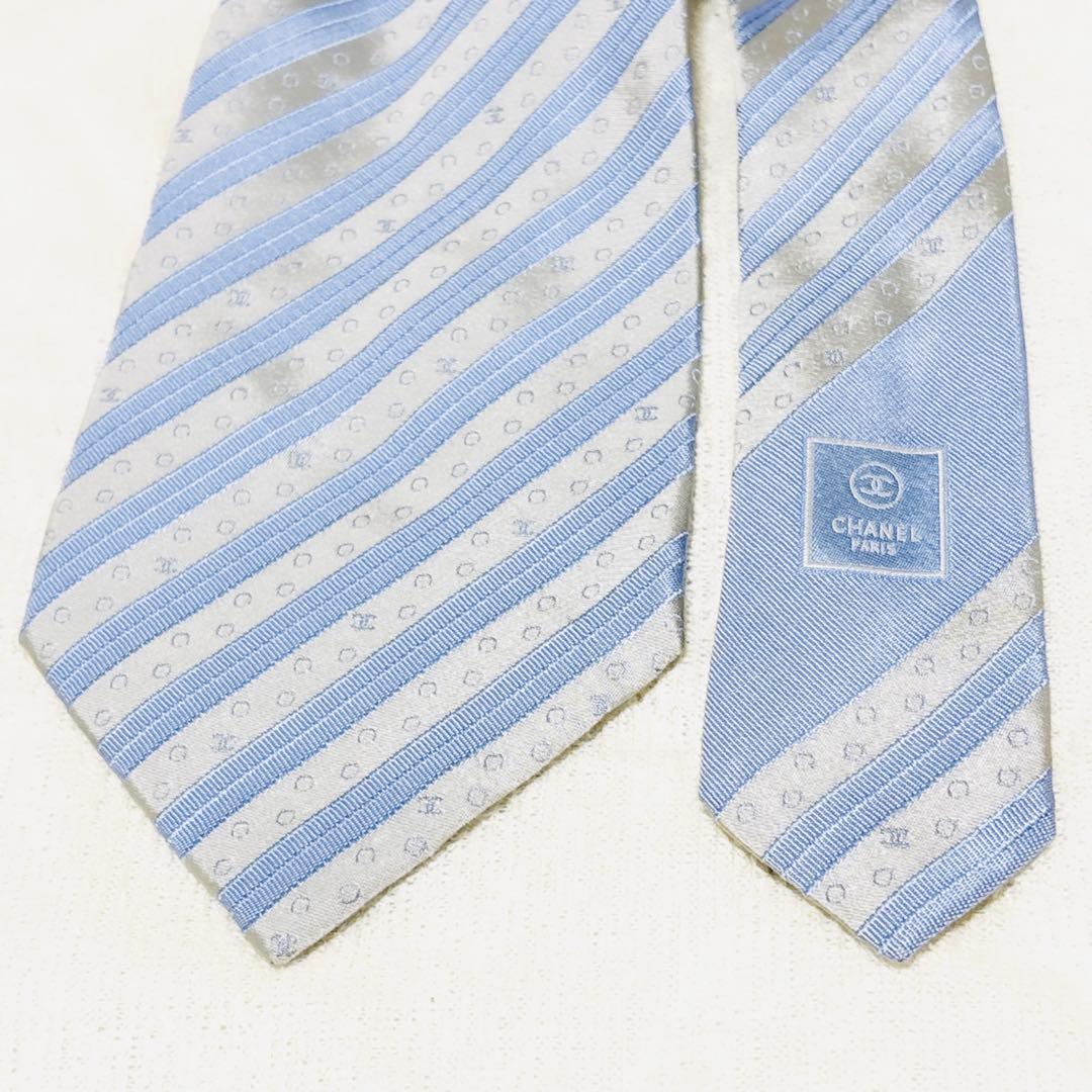 新品級 CHANEL シャネル ココマーク CC 総柄 ネクタイ シルバー 水色