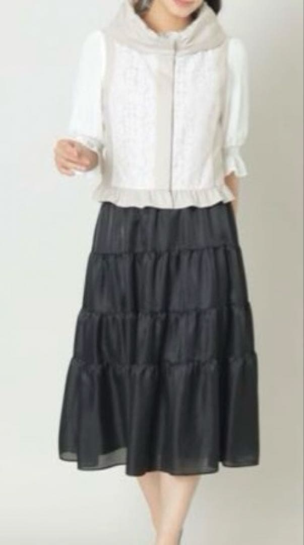 新品未使用！タグ付き！TO BE CHIC ジレ　42 L ベスト　アウター