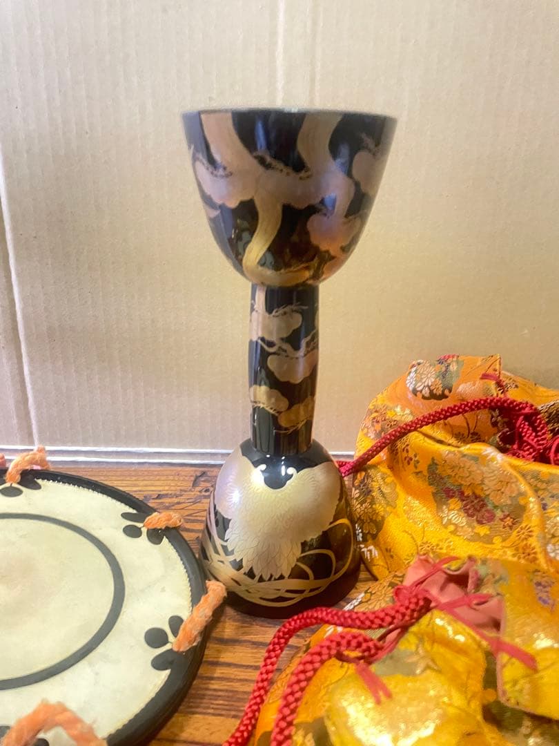 hyoutan ❸ 美品高級　小鼓　豪華金蒔絵鼓　和太鼓　袋付き　楽器