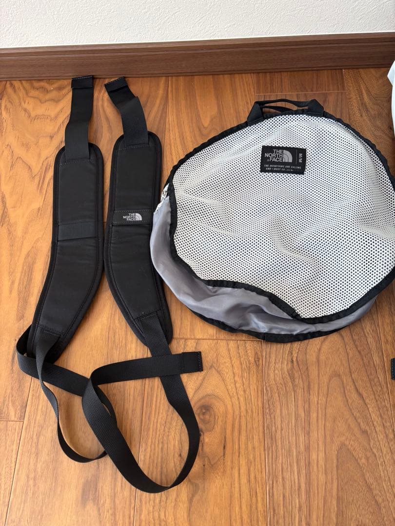 ノースフェイス　ダッフルバッグ　M