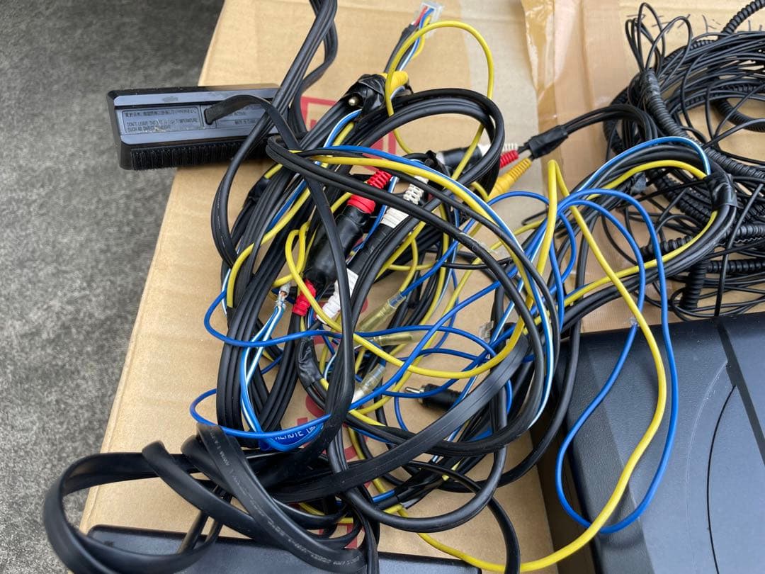 ALPINE SWE-1200 配線一式付き　中古　ジャンク