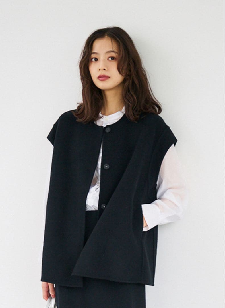 LOUNIE super 100’s リバーショートジレセットアップ