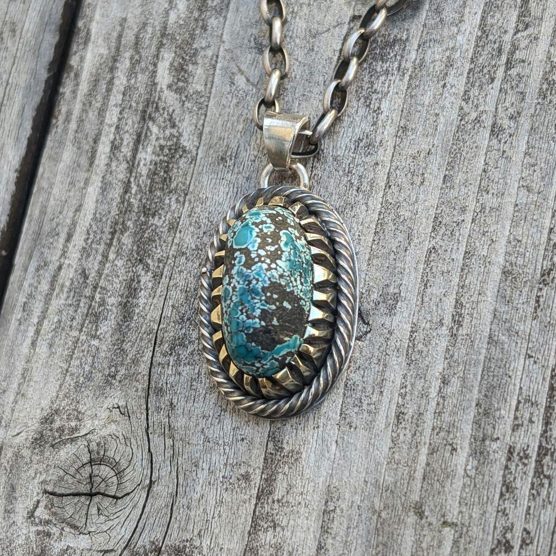 ハンドメイドのターコイズトップ　インディアンジュエリー風