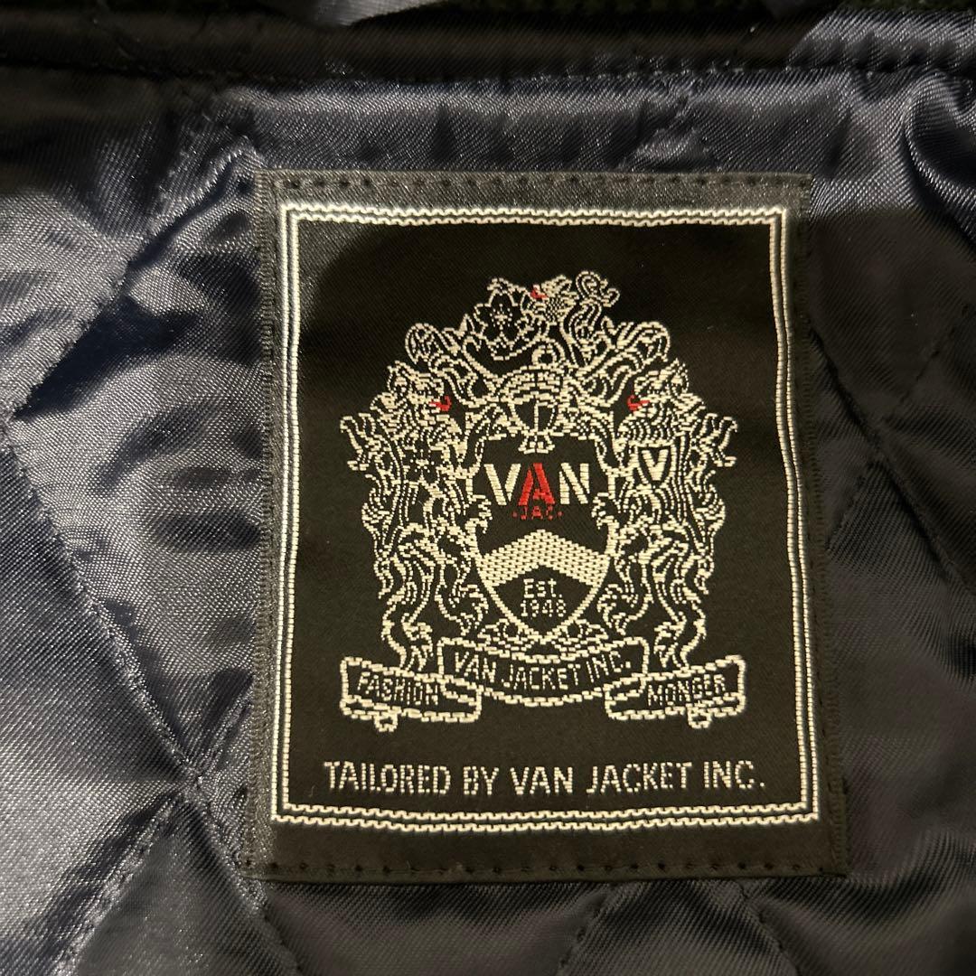 VAN JAC スタジャン ブラック・ベージュ