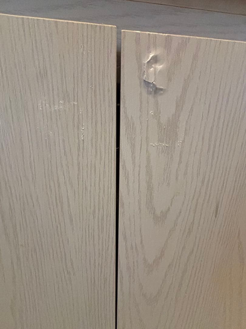 【6/30廃棄予定 値下げしました】lowya 食器棚 ガラス扉付き