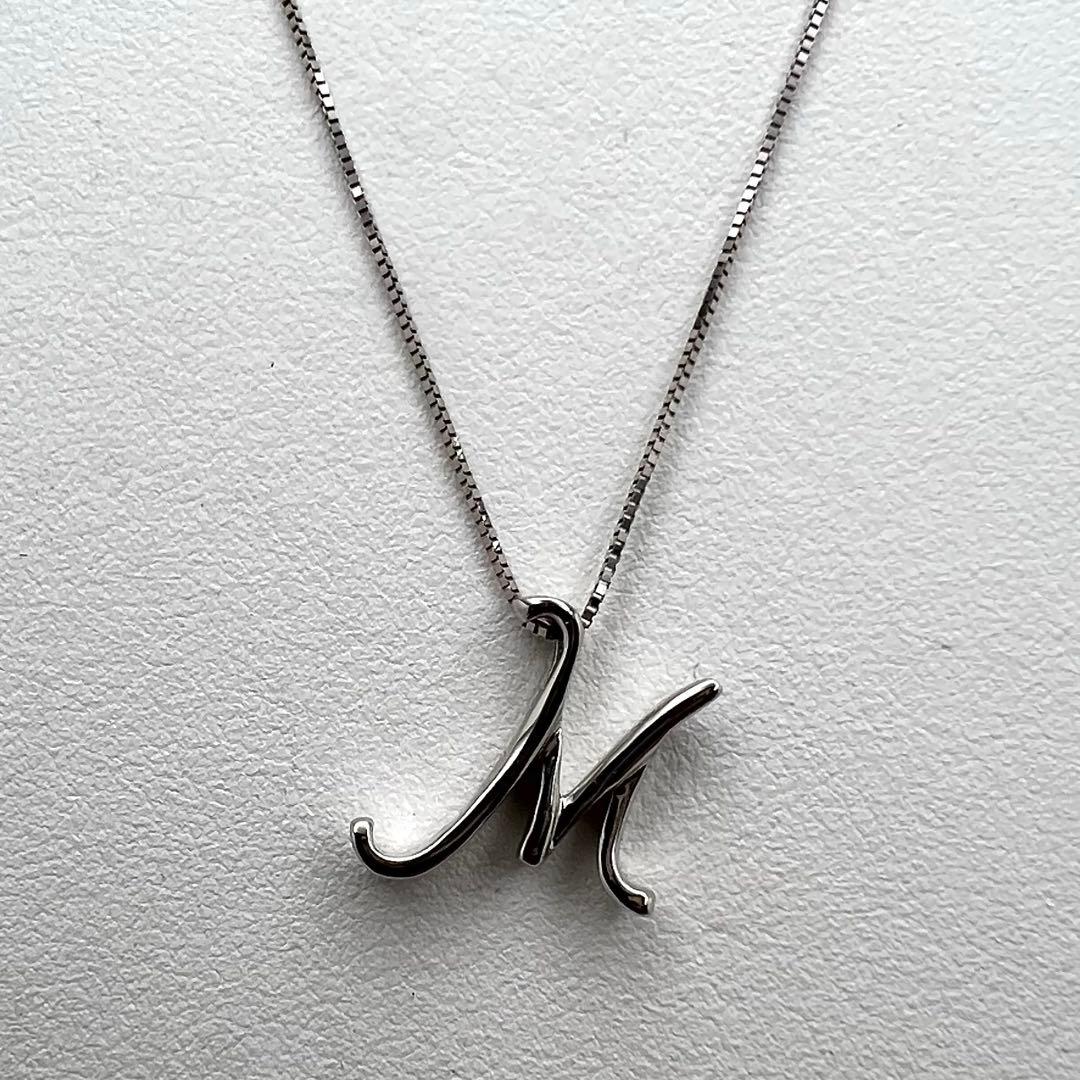 プラチナpt900 ペンダント　 Mデザイン　約12.5×11㎜　1.72 g