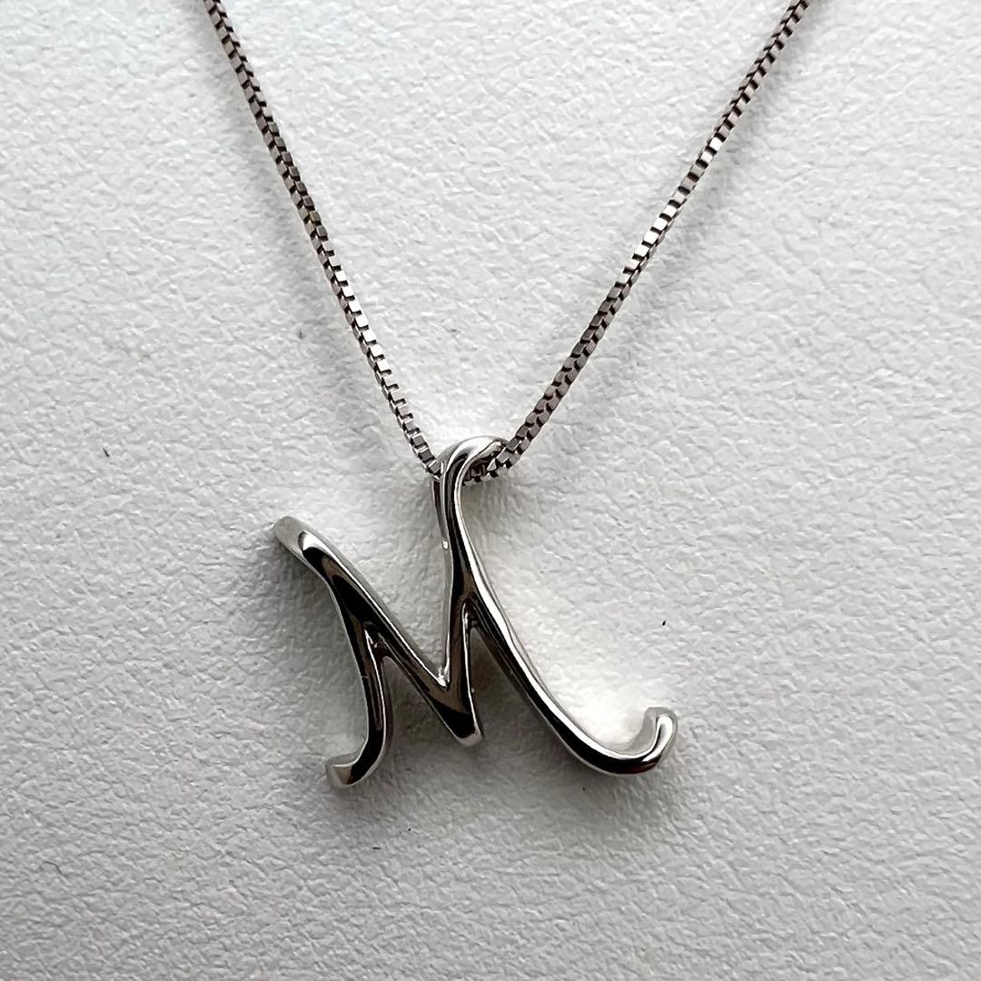 プラチナpt900 ペンダント　 Mデザイン　約12.5×11㎜　1.72 g