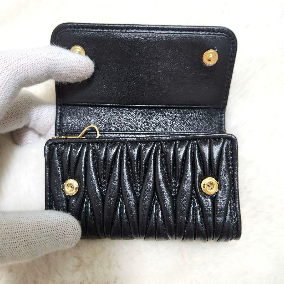 ✨ほぼ未使用　現行✨ミュウミュウ　キーケース　マトラッセ　RFID搭載　6連