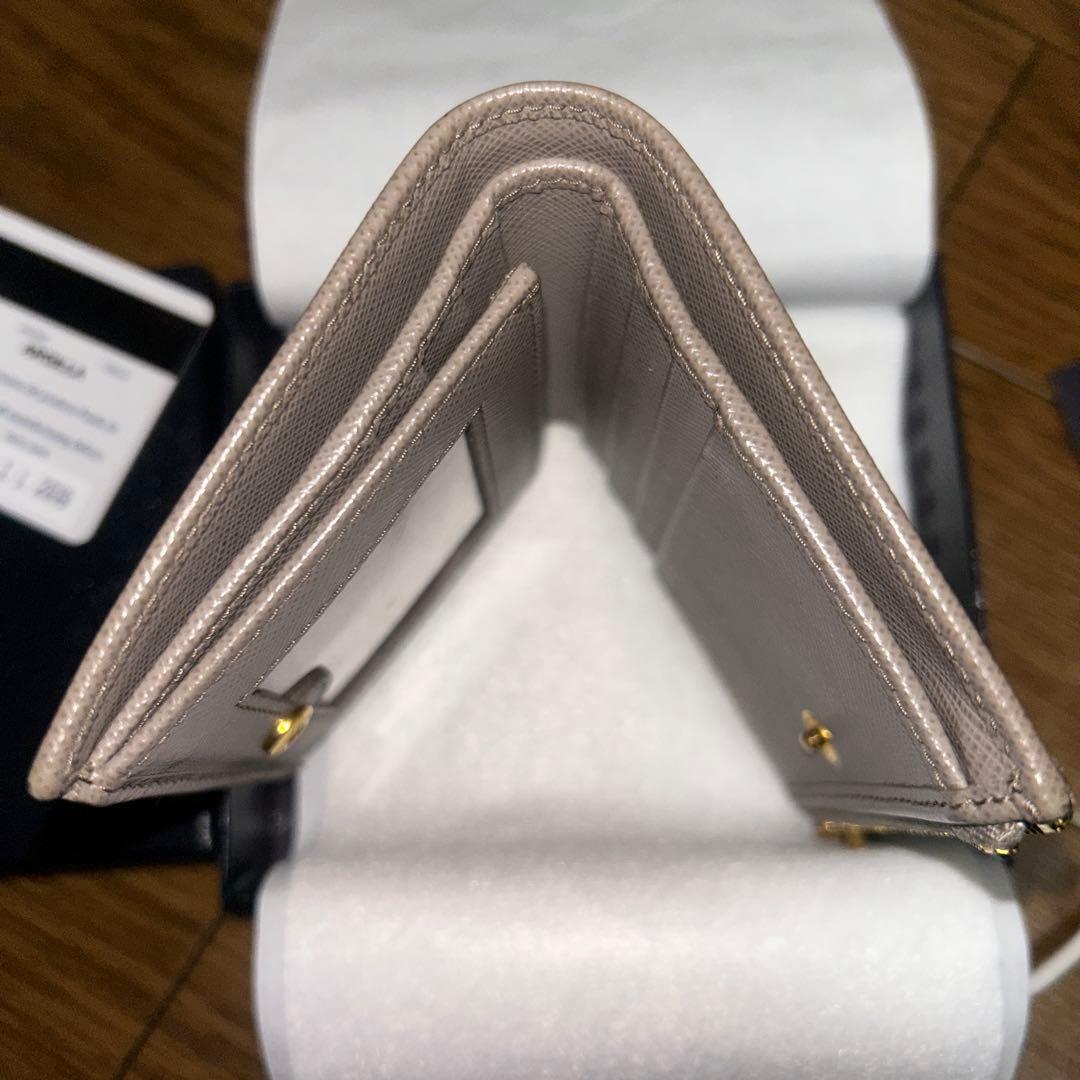 プラダ　PRADA SAFFIANO L ARGILLA