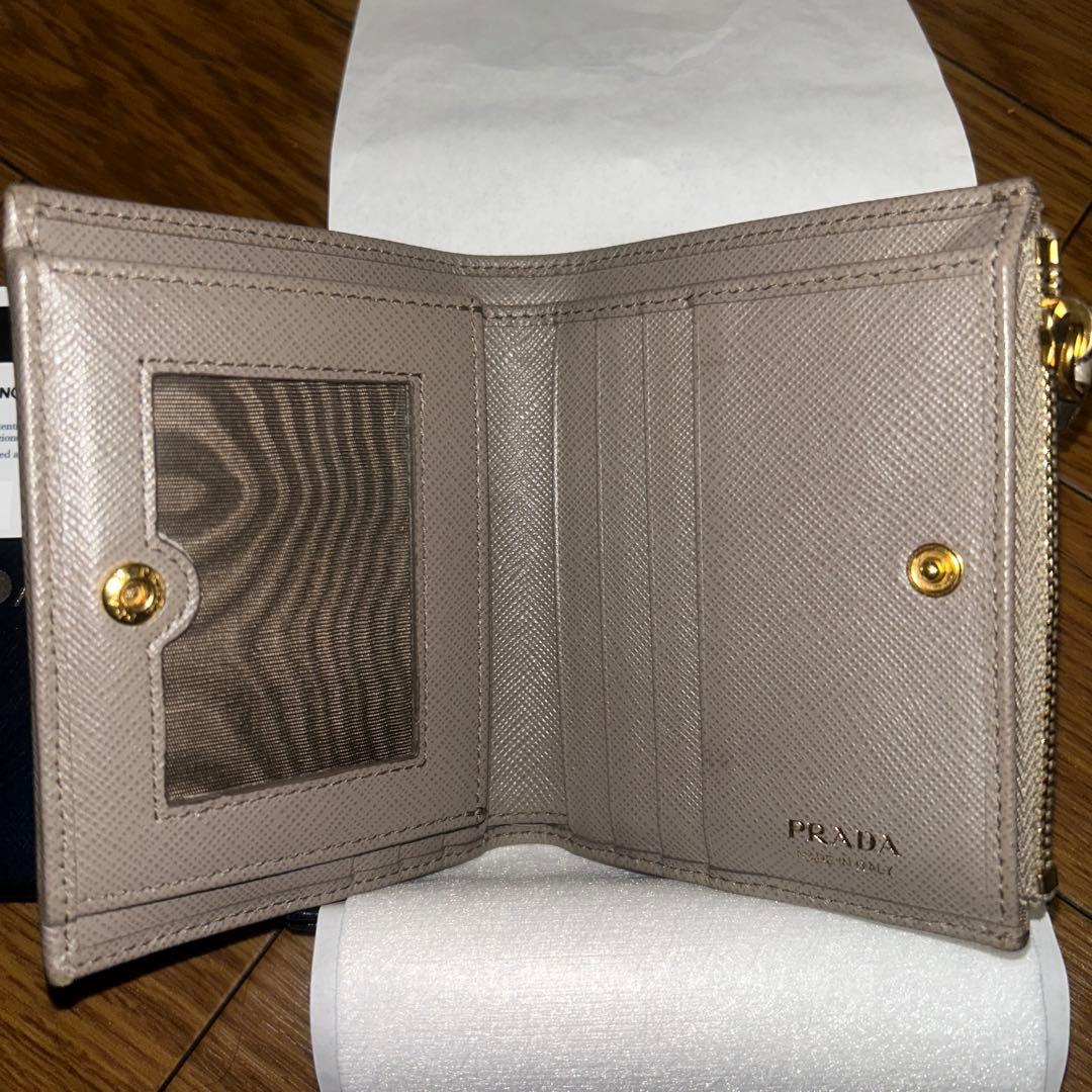 プラダ　PRADA SAFFIANO L ARGILLA