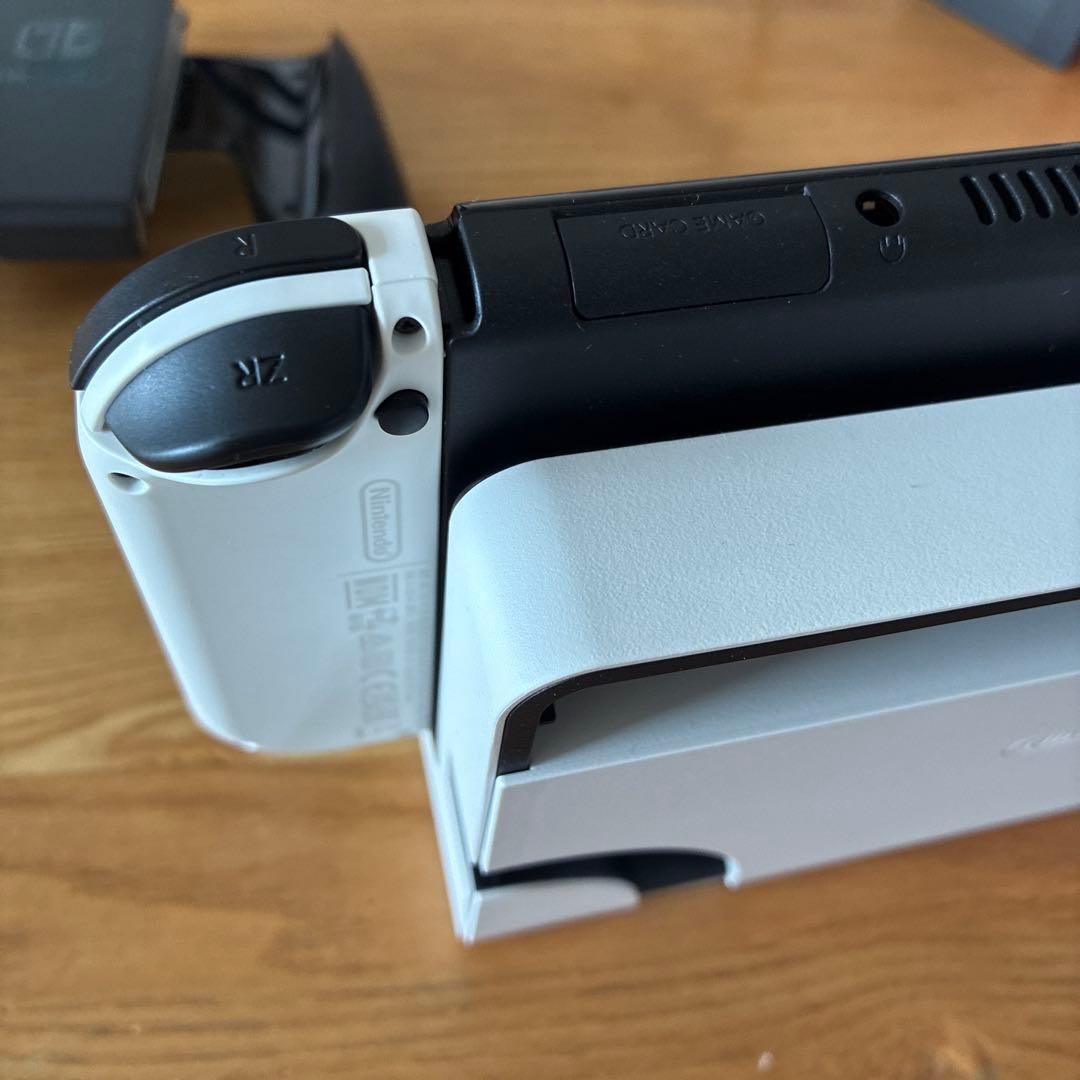 Nintendo Switch ホワイト 本体　有機EL