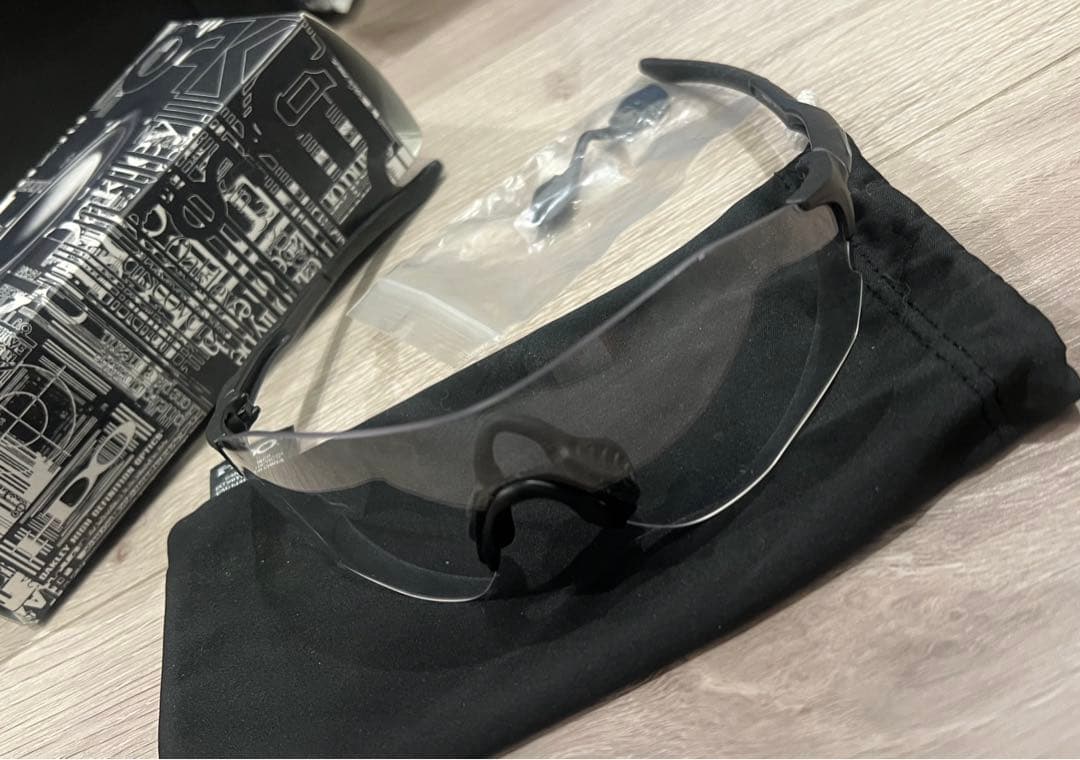 オークリー　EV ZERO サングラス