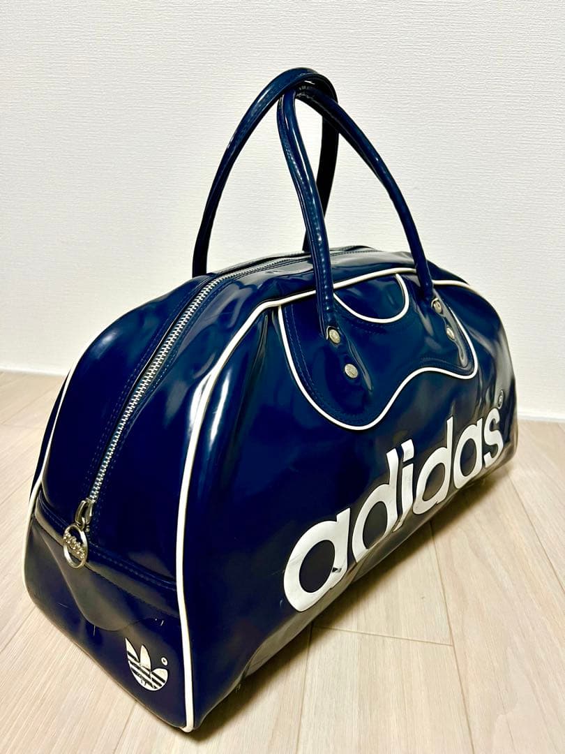 80s adidas ）アディダス　エナメル　ボストンバッグ　ビンテージ