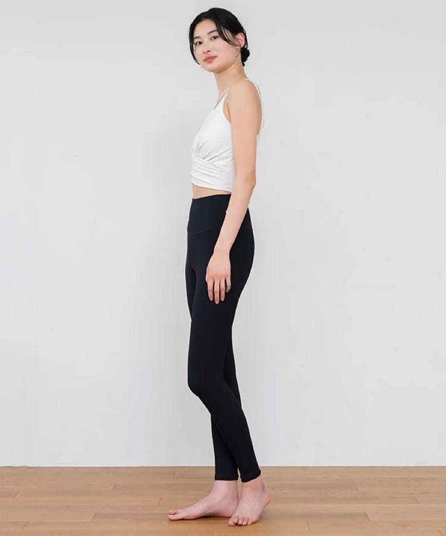 【SUKALA】ショートクロスキャミソール＆レギンスセットアップ Mサイズ