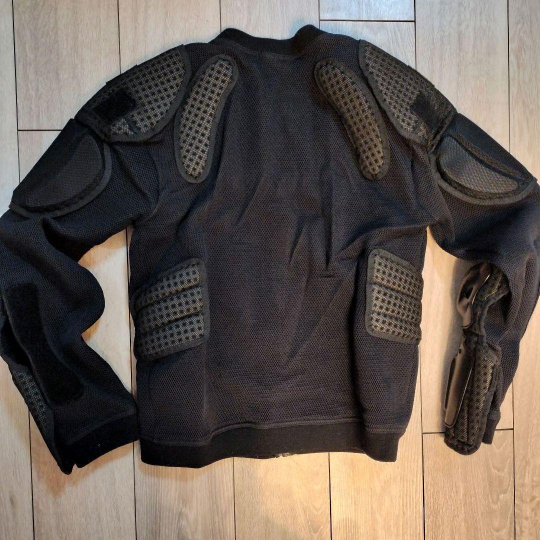 ヨネックス プロテクター付きジャケット　脊椎保護　 L ブラック　スノボ　バイク