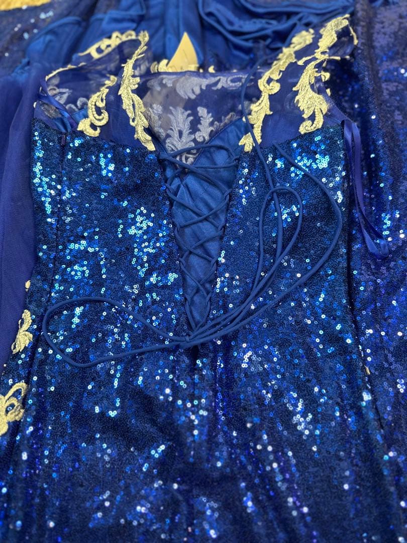 青のスパンコール刺繍マーメイドドレス