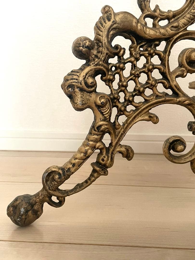 ロココ様式 アンティーク サイドテーブル 花台/ランプ台/飾台 イタリア 丸台