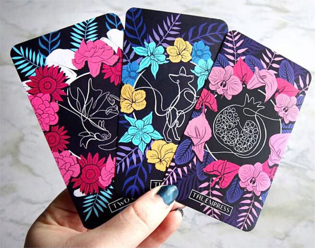 ✨新品未開封✨植物とお花のエレガントなタロットカード　オラクルカード