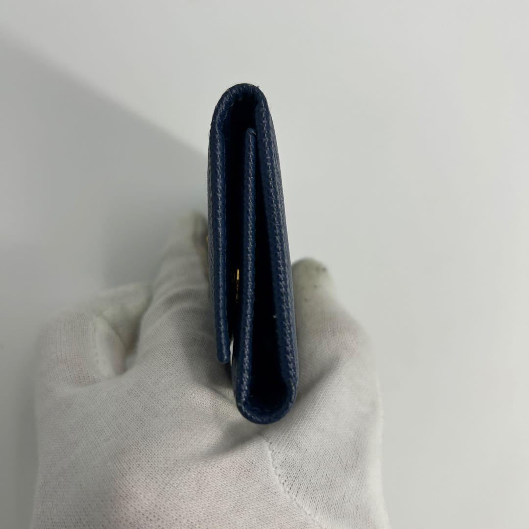 付属品完備・新品　プラダ　キーケース　三角ロゴ　サフィアーノ　６連　レディース