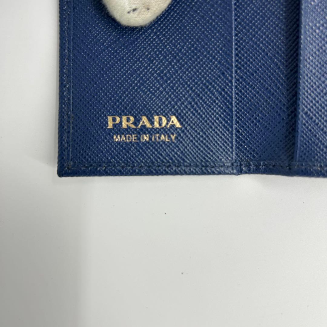 付属品完備・新品　プラダ　キーケース　三角ロゴ　サフィアーノ　６連　レディース
