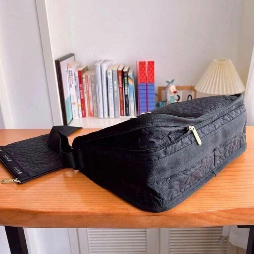 ショルダーバッグ　パフィーブロッサムズ　 レスポートサック　ブラック