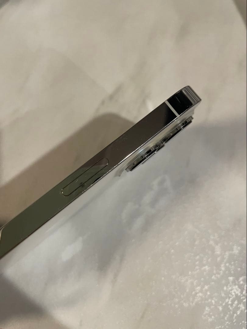 iPhone 13 Pro 128GB SIMフリー【新品ケース・フィルム付】