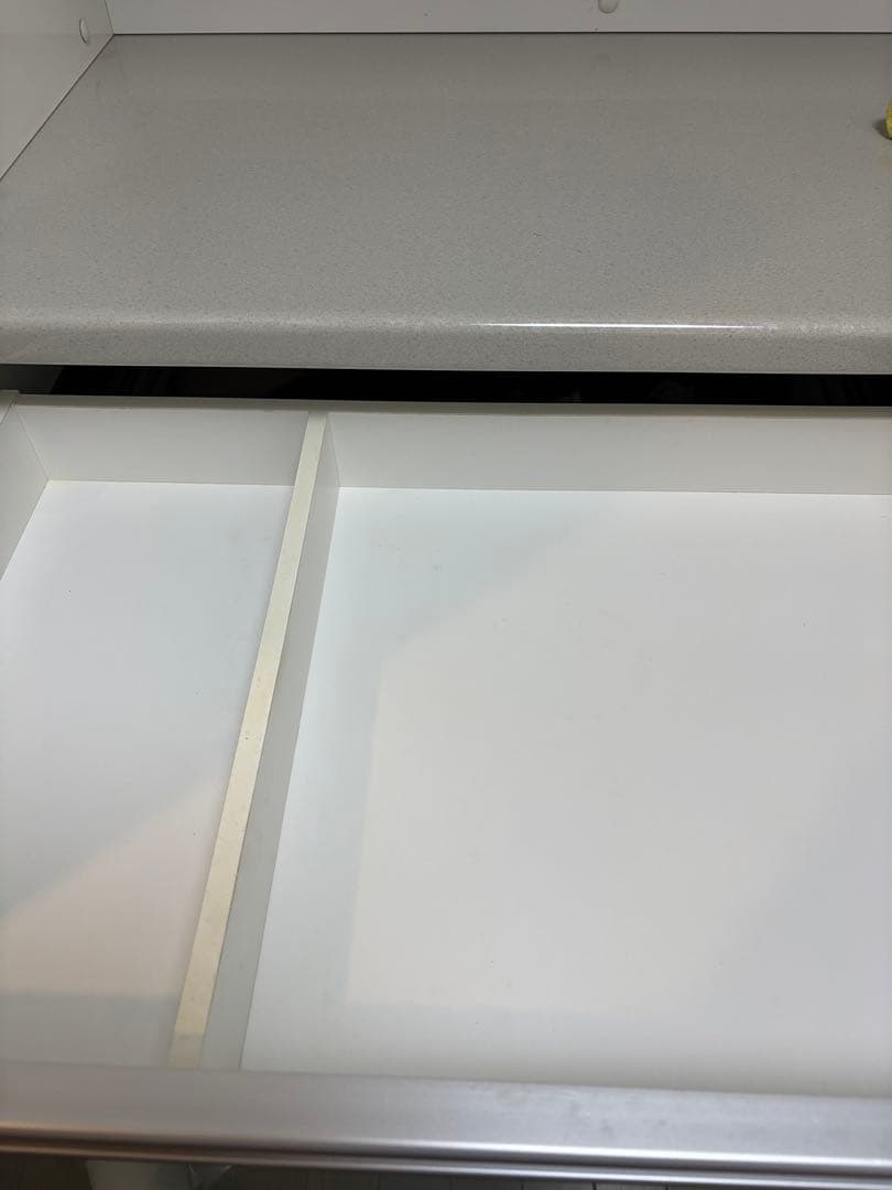 《電源付き！》おしゃれなブルーのキッチンボード／食器棚（幅135×高さ196