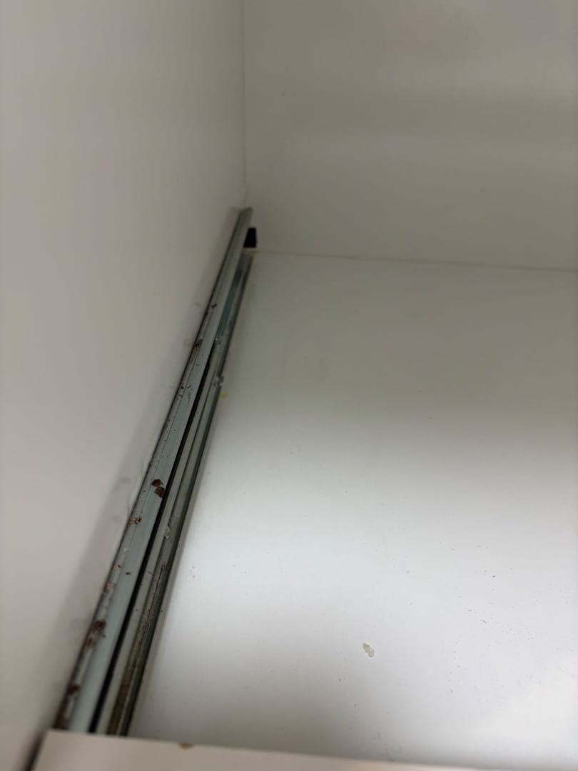 《電源付き！》おしゃれなブルーのキッチンボード／食器棚（幅135×高さ196