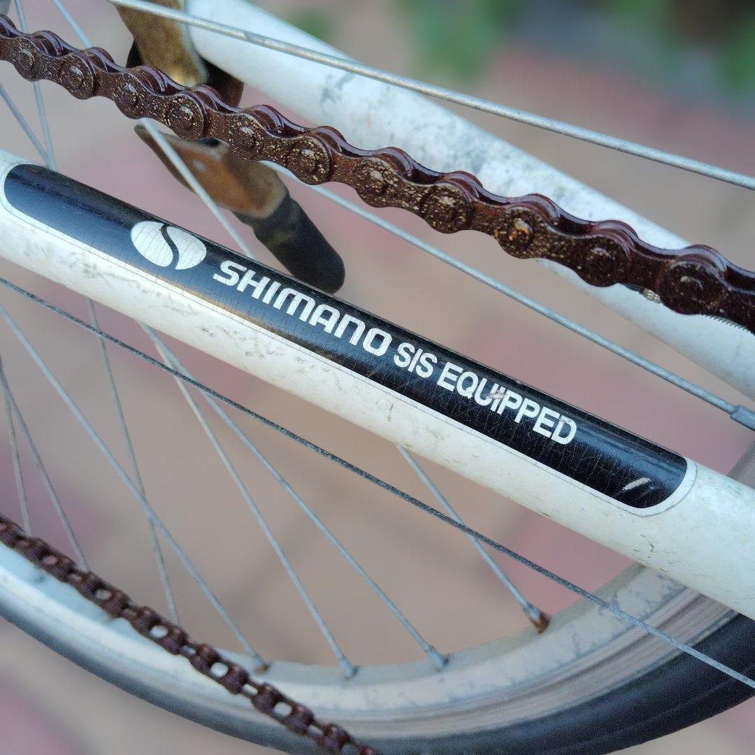 Sfieda 700C 7段変速付きのクロスバイク