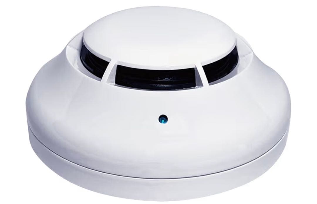 火災報知器 型　目立たない　防犯カメラ ホワイト　検知センサー付き