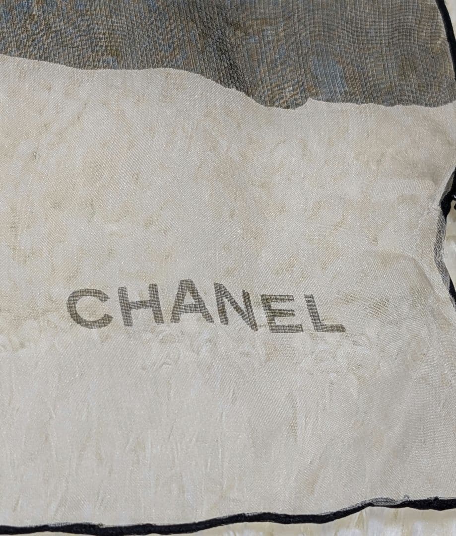 CHANEL　シフォン花柄スカーフ❦