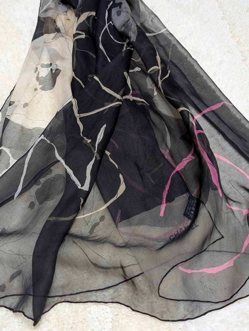 CHANEL　シフォン花柄スカーフ❦