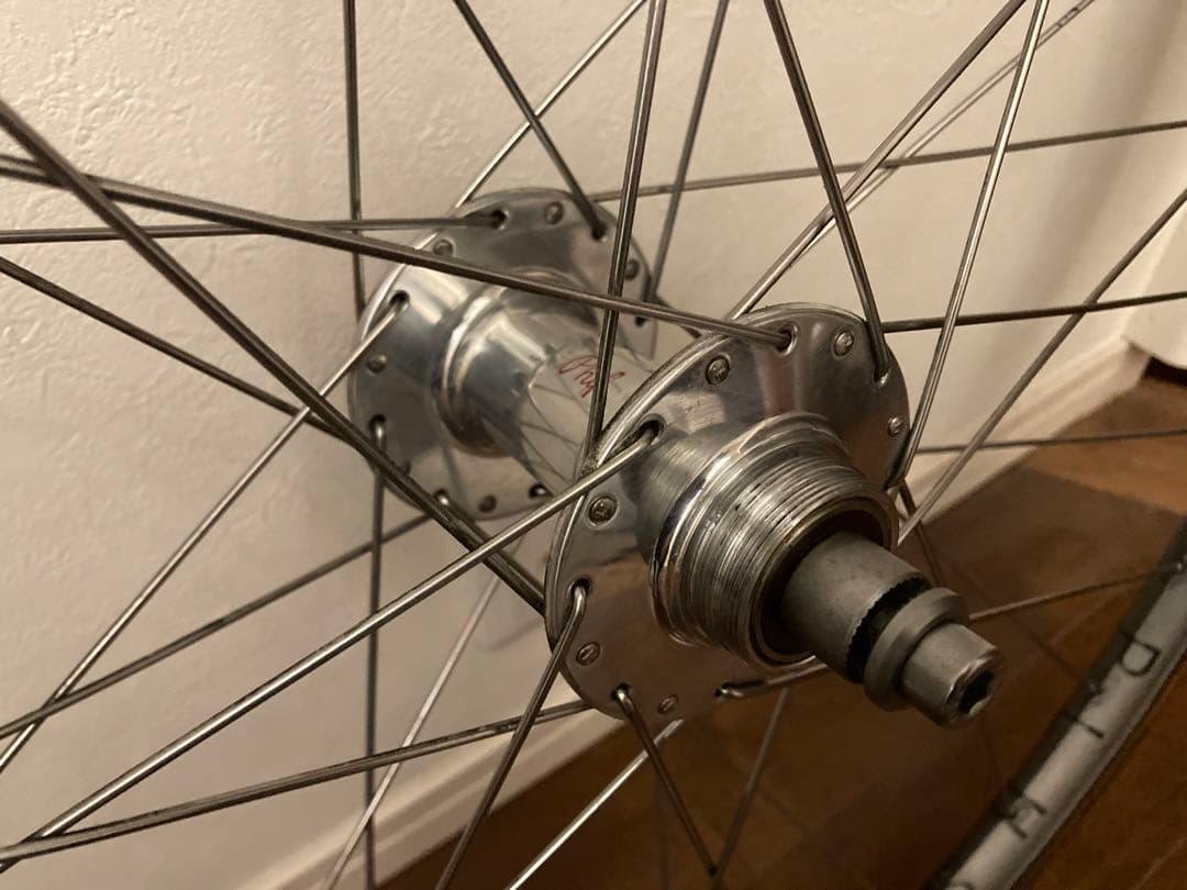 フィルウッドハブ　H PLUS SON 前後