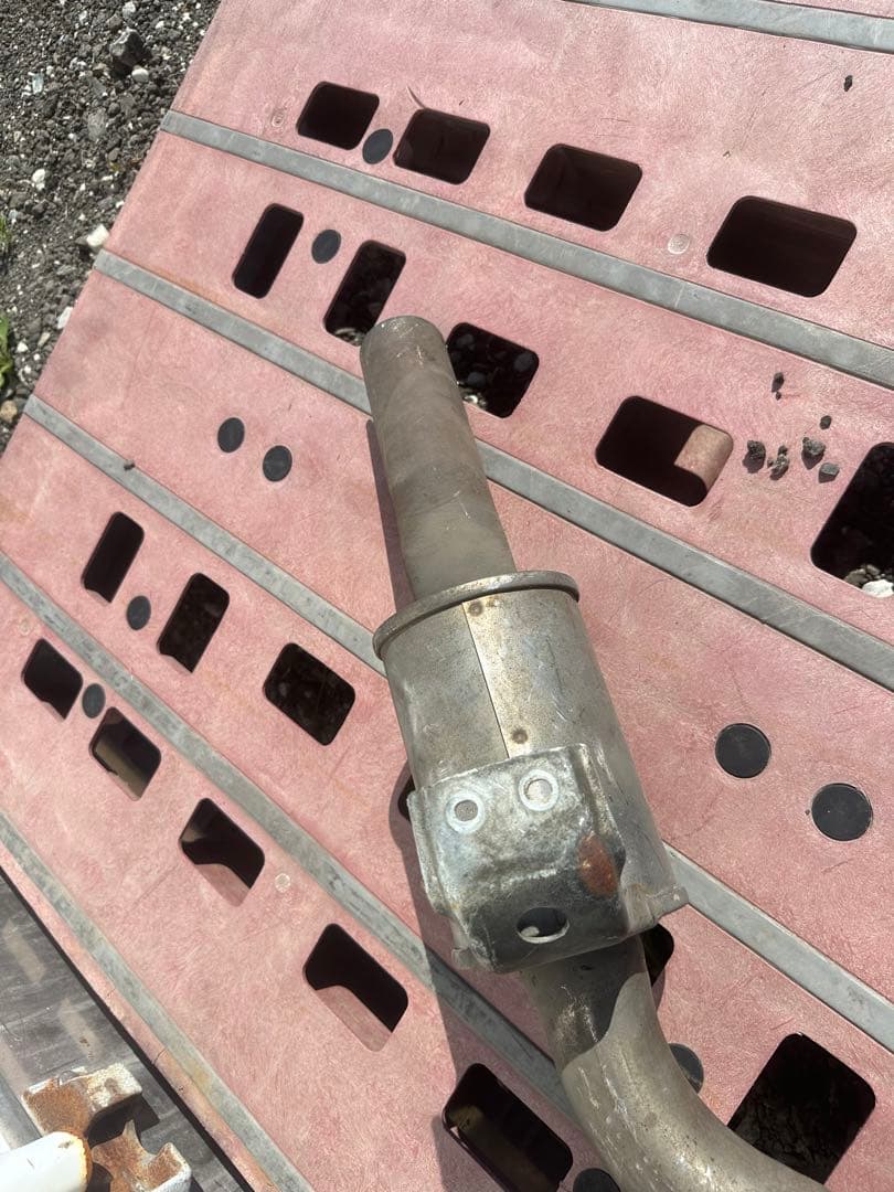 美品　値引き交渉可能　36107　トヨタ　ランドクルーザー80系　純正マフラー