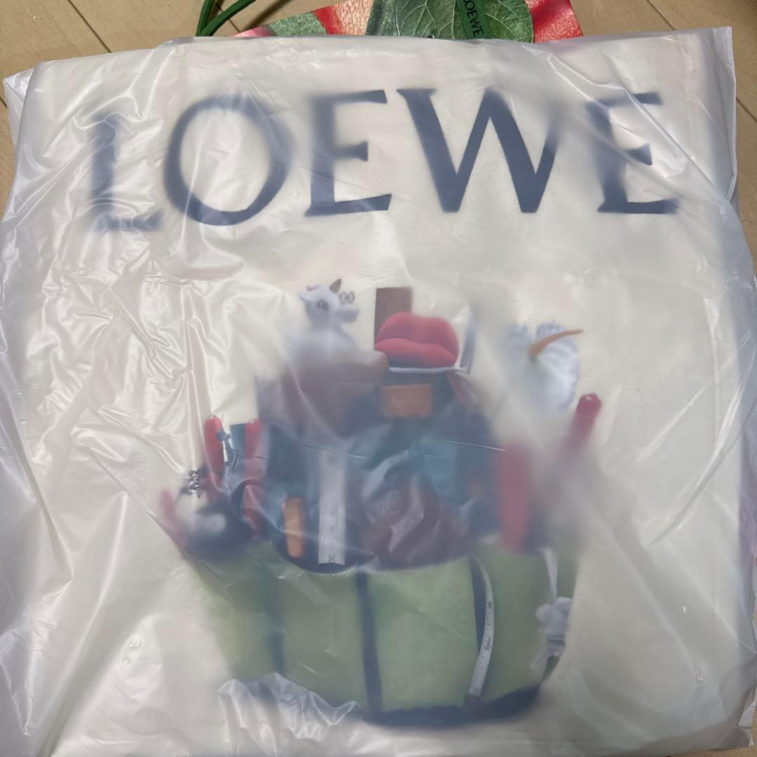 【非売品】LOEWE 2025 クラフテッド・ワールド展　図録（赤）&トート